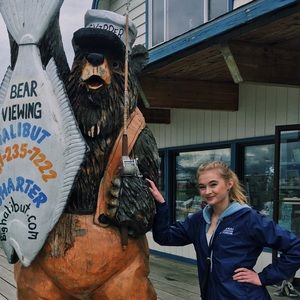 Meet your Posher, Anya